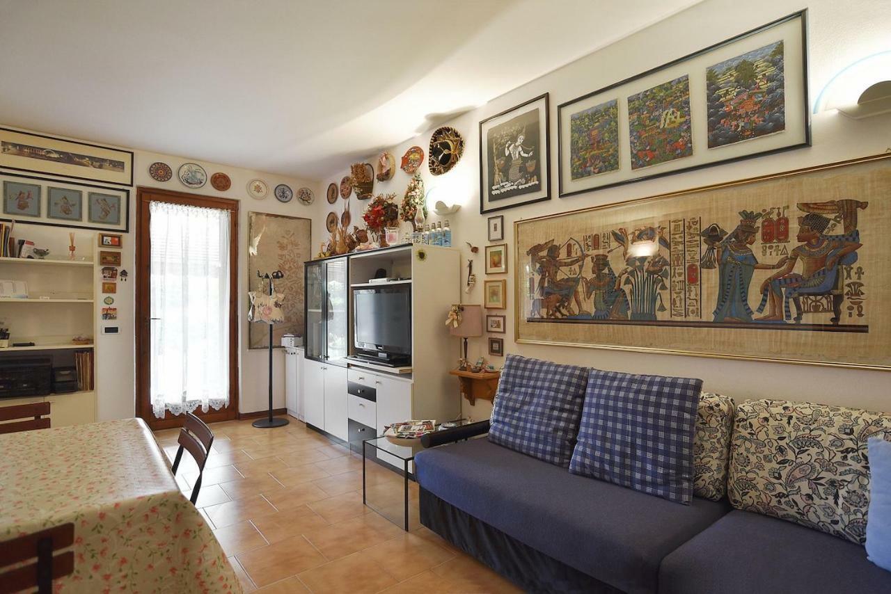 Appartamento Dei Salici ลาซีเซ ภายนอก รูปภาพ
